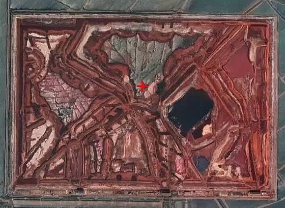 活性氧化鋁球生產廠家備受關注的朝陽百億規模氧化鋁項目,當環保和經濟站到了對立面