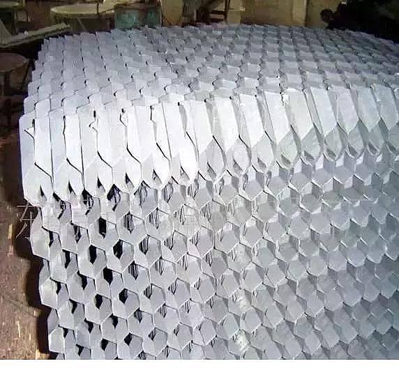 S波填料生產(chǎn)廠家從事工業(yè)水處理,不懂冷卻塔怎么可以!