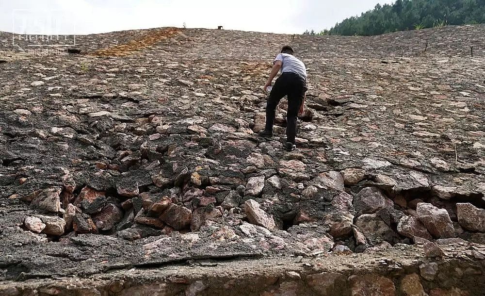 2019年堿式氯化鋁廠家發布重金屬和“毒水”陰影下的村莊:十年無人治理,農田被染成鐵銹色