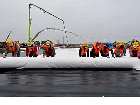 一等品緩蝕阻垢劑生產廠家揭開火神山雷神山醫院的防滲秘密:“兩布一膜”施工工藝,了解一下!