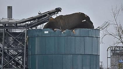 高品位鵝卵石濾料廠家筒倉頂部被炸開|英國西南部一廢水處理設施爆炸致4死1傷