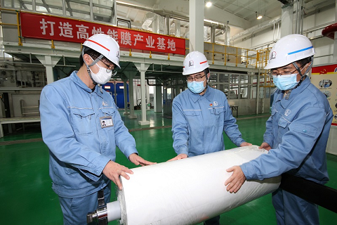 高品質(zhì)硫酸亞鐵廠家中國石化年產(chǎn)4萬支納濾/反滲透膜項(xiàng)目制膜單元全流程貫通