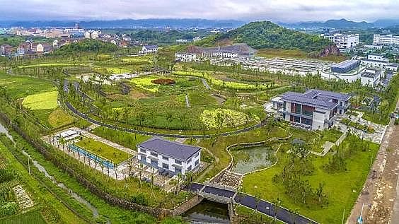 精良生物火山巖濾料生產廠家高污染工業廢水及生活污水處理+濕地公園+光伏發電!這座污水廠獲國家優質工程獎