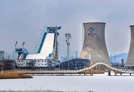 上好冷卻塔填料生產(chǎn)廠家藍(lán)天+首鋼大跳臺(tái)+冷卻塔,“這是我見(jiàn)過(guò)最酷的景色之一”!