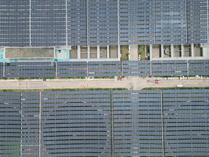 高性能5A分子篩生產(chǎn)廠家全國最大的污水處理廠分布式光伏發(fā)電項目 5.4萬塊光伏板即將鋪裝完畢