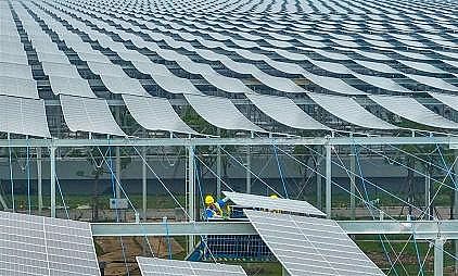 高性能5A分子篩生產(chǎn)廠家全國最大的污水處理廠分布式光伏發(fā)電項目 5.4萬塊光伏板即將鋪裝完畢