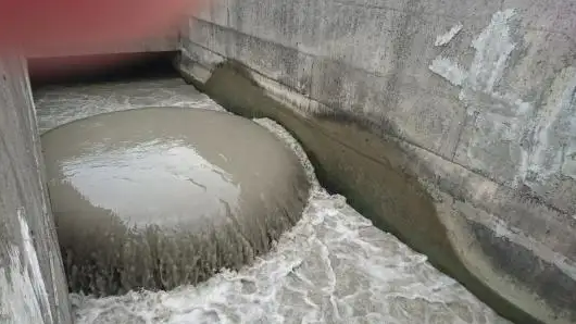 全新蜂窩斜管填料生產(chǎn)廠家干貨 | 沉淀池底部的淤泥如何清理?